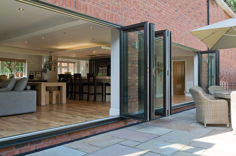 aluminium bi-fold door cost southampton